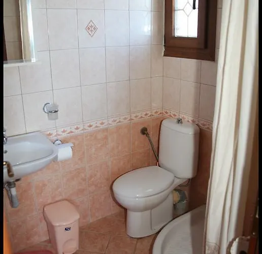 Xenioti Guest house 3*